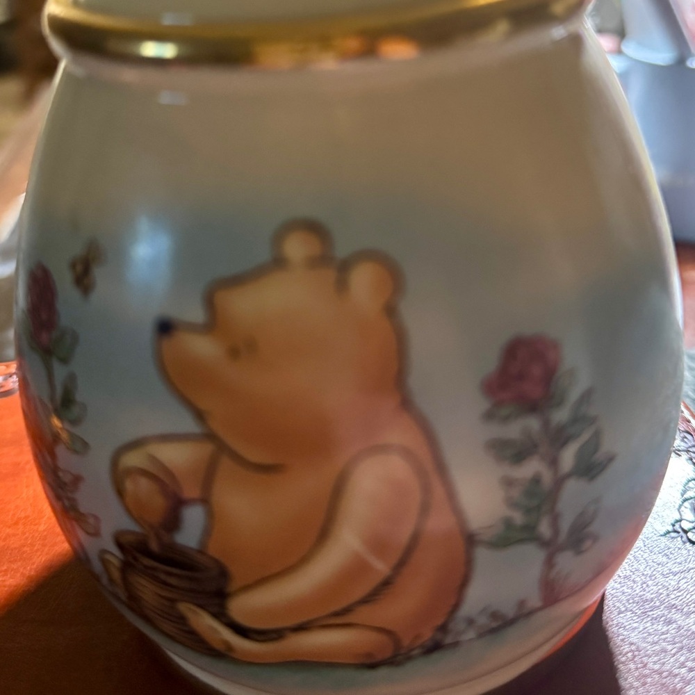 Winnie the Pooh Honey Pot